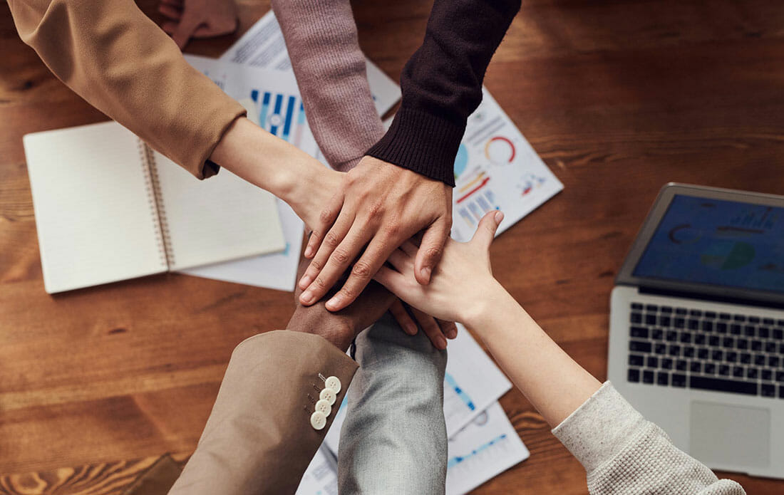 Mains clients partenaires Stereograph